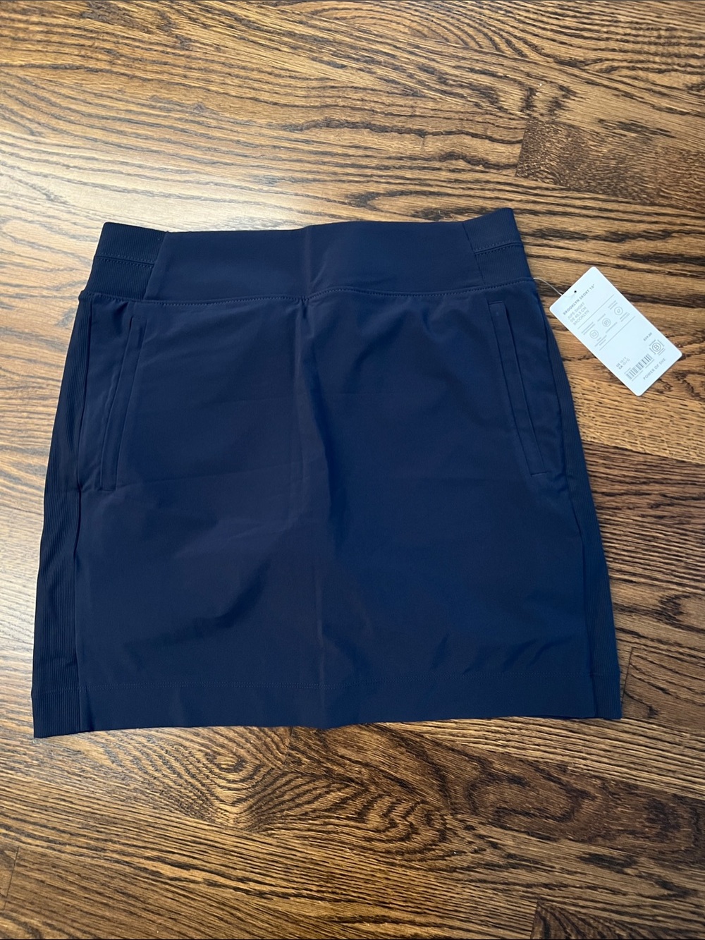 Athleta Brooklyn Skort 16" Athletic Skort in Navy. 10 TALL. NWT